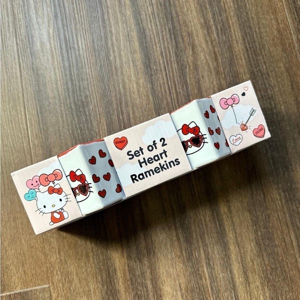 Hello Kitty Valentines Heart Ramekins Set - Picture 2 of 3